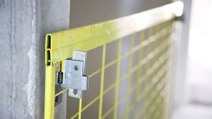 Edge protection shaft opening